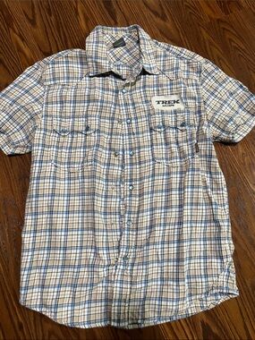 Howies TREK Short-Sleeve Plaid Button-Down Shirt in Blue and Cream MENS Medium